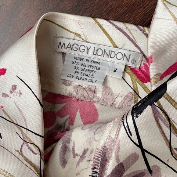 Maggy London Floral Print Ruched Midi Dress - Picture 6 of 8